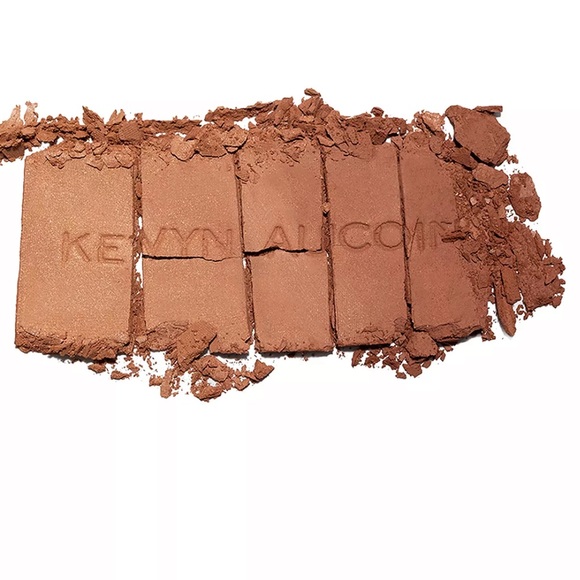 Kevyn Aucoin Neo-Bronzer in Dusk Medium Shimmer Matte 3 in 1 blush & highlight - Picture 2 of 4